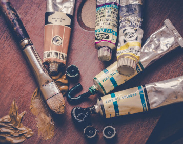oil paint palette close-up